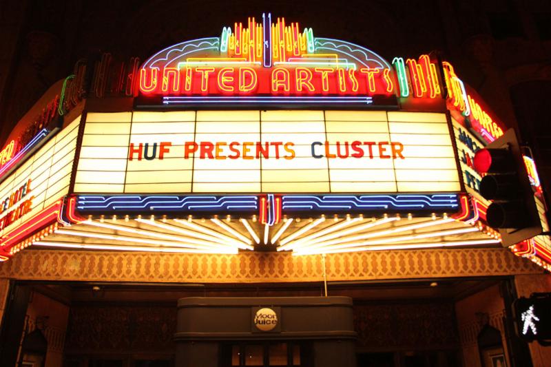 Cluster World Premiere