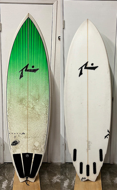 Piranha 5&#39;11&quot; x 20.25 X 2.5 - 33.50L, Triple Wing Swallow, 5x  Futures Fin Boxes, PU [Good] - ID:941627