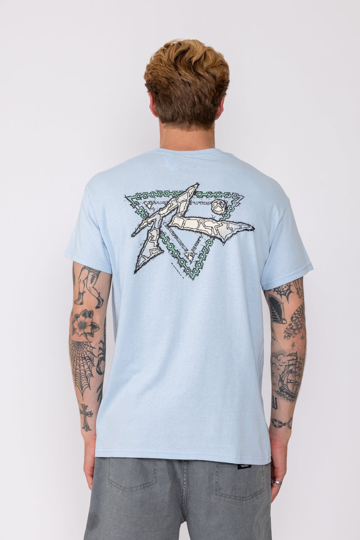 Rusty USA Chained Down Ss Tee LIGHT BLUE